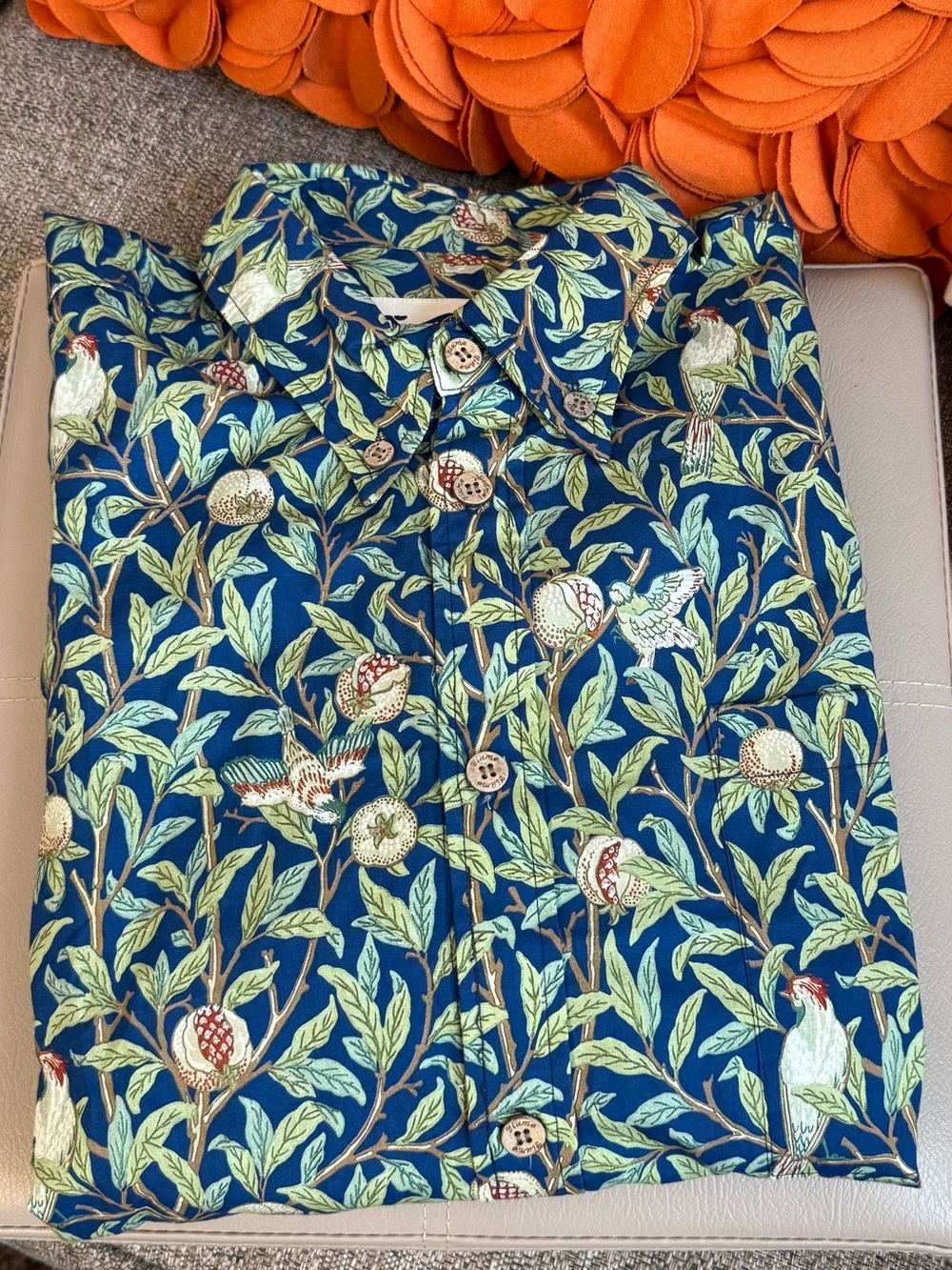 NWOT Yiume Morris Hawaiian Shirt 1960s Retro Shirt Cotton Birds & Pomegranates - Picture 5 of 9